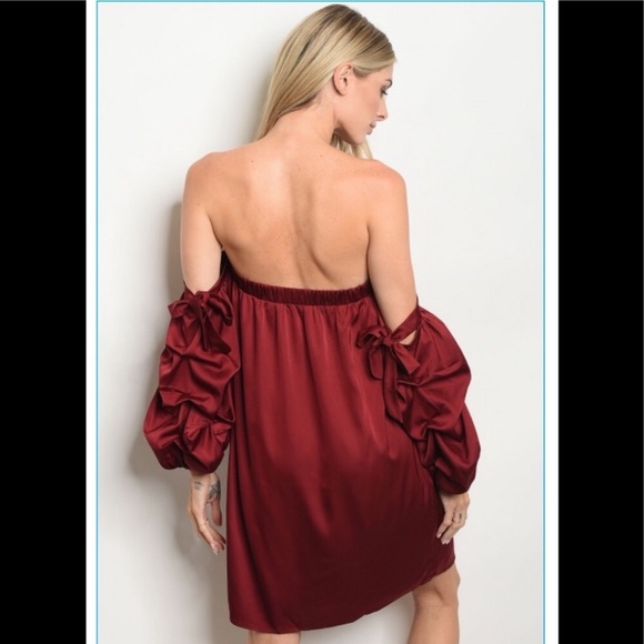 Love Riche Wine Off-the-shoulder Dress - Picture 3 of 4